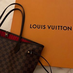 Authentic Louis Voutton- The Neverfull MM tote